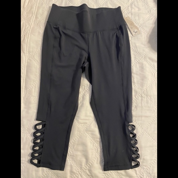 NWT Women’s grey Active Livi Leggings - Picture 1 of 3